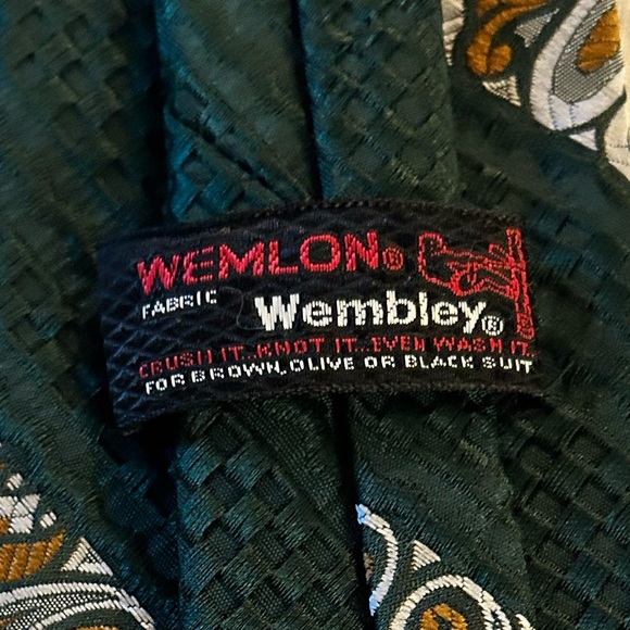 WEMBLEY VTG 70s Clip-on Elegant Green and Brown Paisley Tie - Picture 4 of 6
